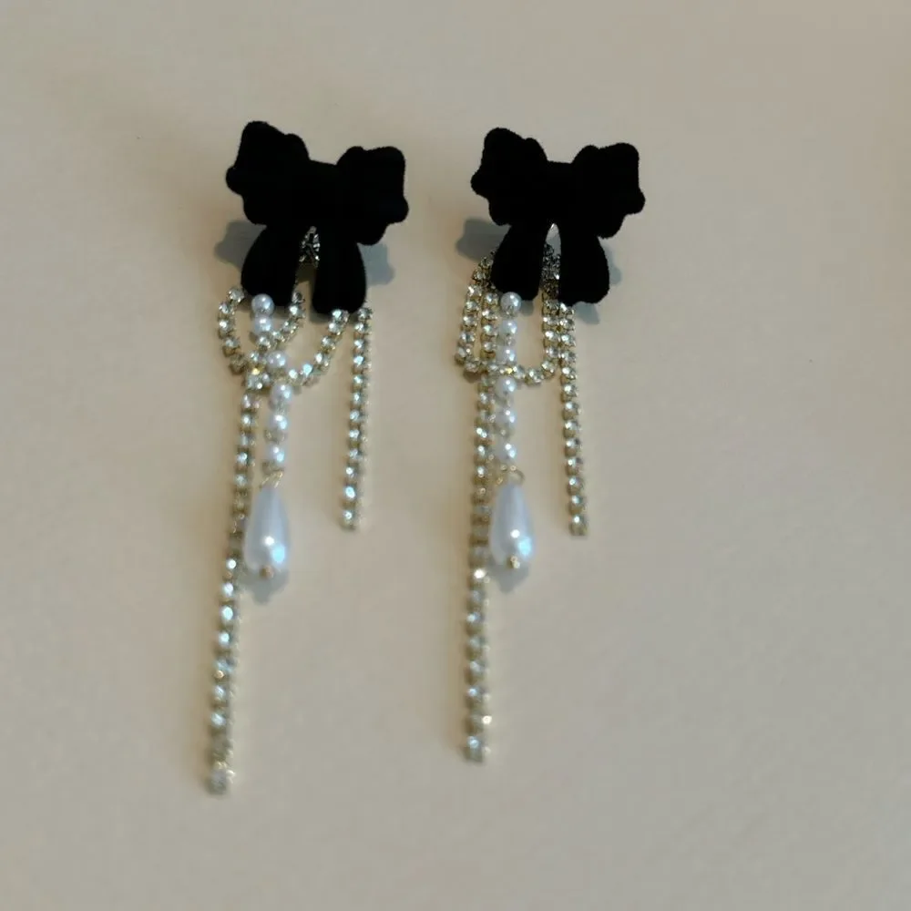 Pearl drop earrings M872